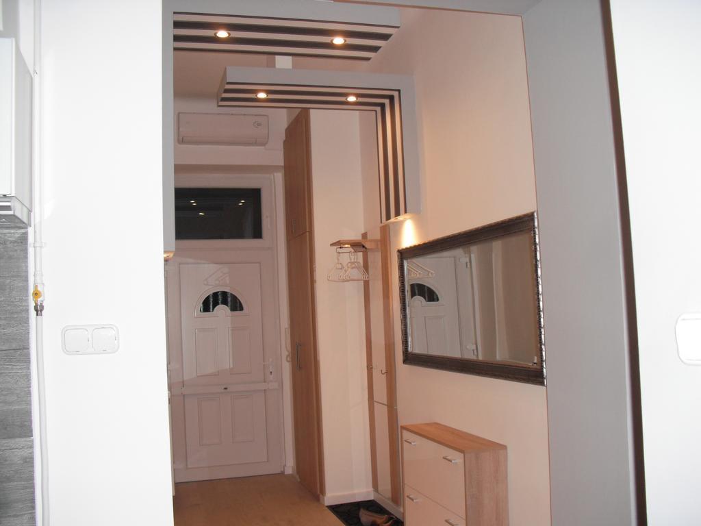 Gutenberg Apartments Segedín Pokoj fotografie